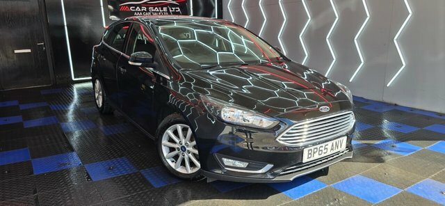 Ford Focus 1.0T Ecoboost Titanium Hatchback Black