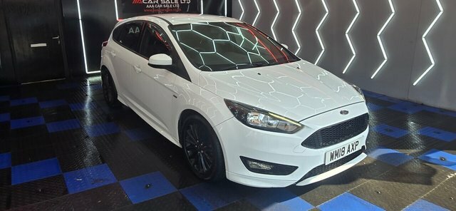 Ford Focus 1.0T Ecoboost St-line Hatchback White #3