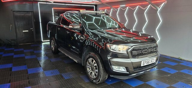 Ford Ranger 3.2 Tdci Wildtrak Pickup Double Cab Aut EF66SCX Black #3