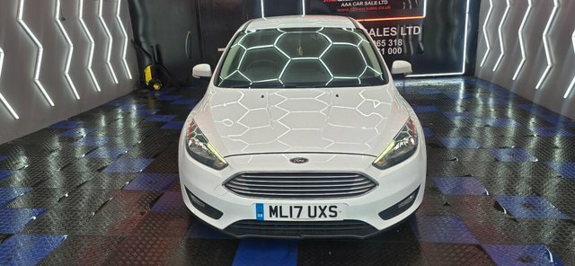 Ford Focus 1.0T Ecoboost Zetec Edition Hatchback M White #4