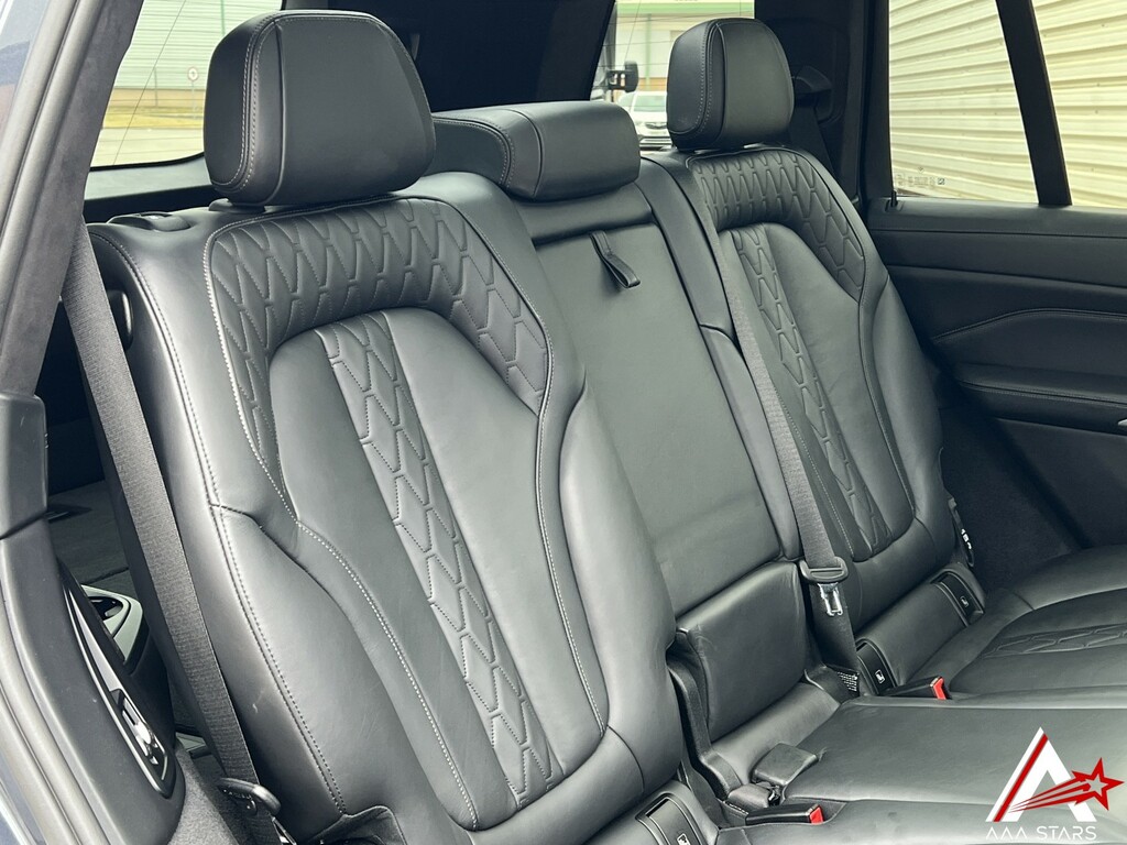 BMW X7 Xdrive40i M Sport Step Grey #66