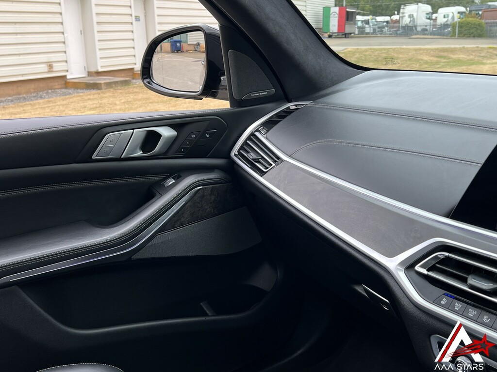 BMW X7 Xdrive40i M Sport Step Grey #118