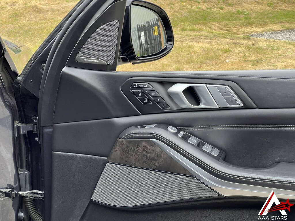 BMW X7 Xdrive40i M Sport Step Grey #102