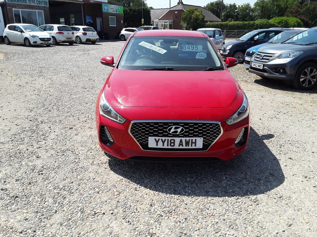 Hyundai I30 Hatchback 1.6 I30 Se 1.6 D 110Ps 2018 Red #2