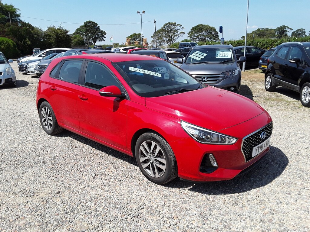 Hyundai I30 Hatchback 1.6 I30 Se 1.6 D 110Ps 2018 Red