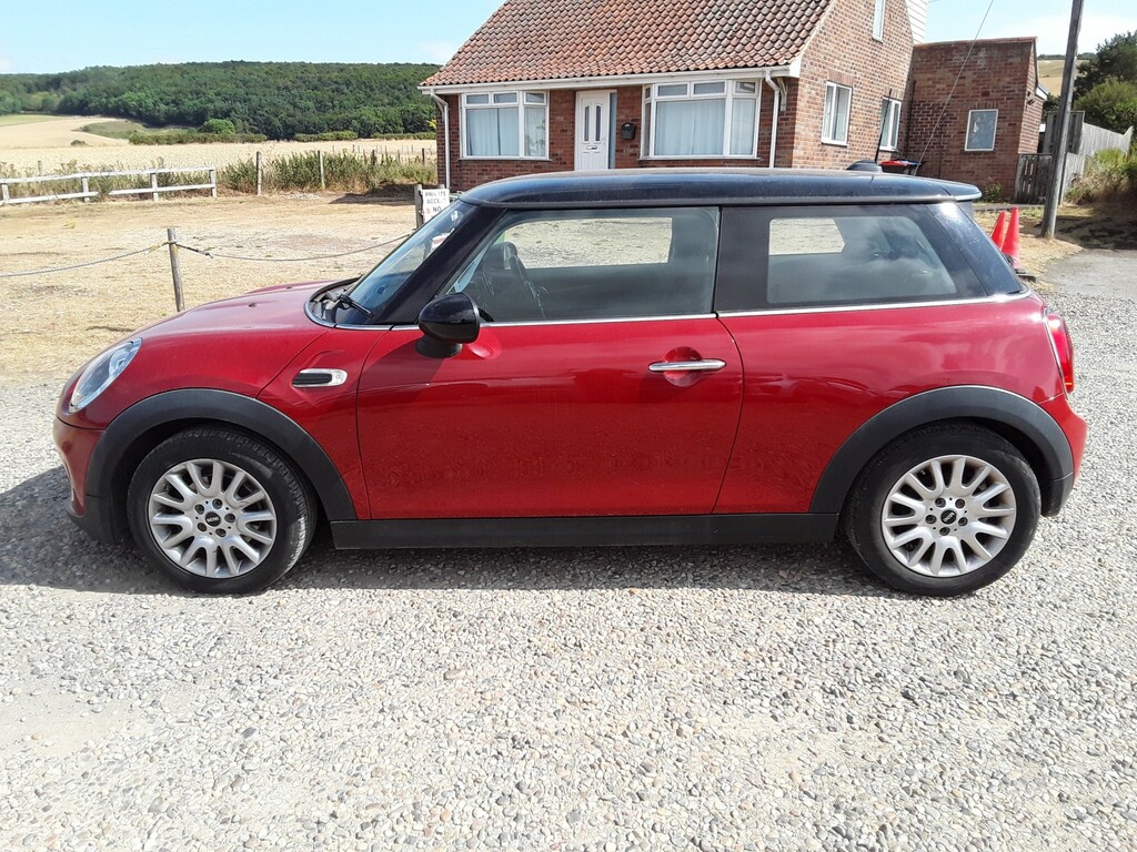 Mini Hatch 1.5 Cooper D 3-Door Hatch Red #4