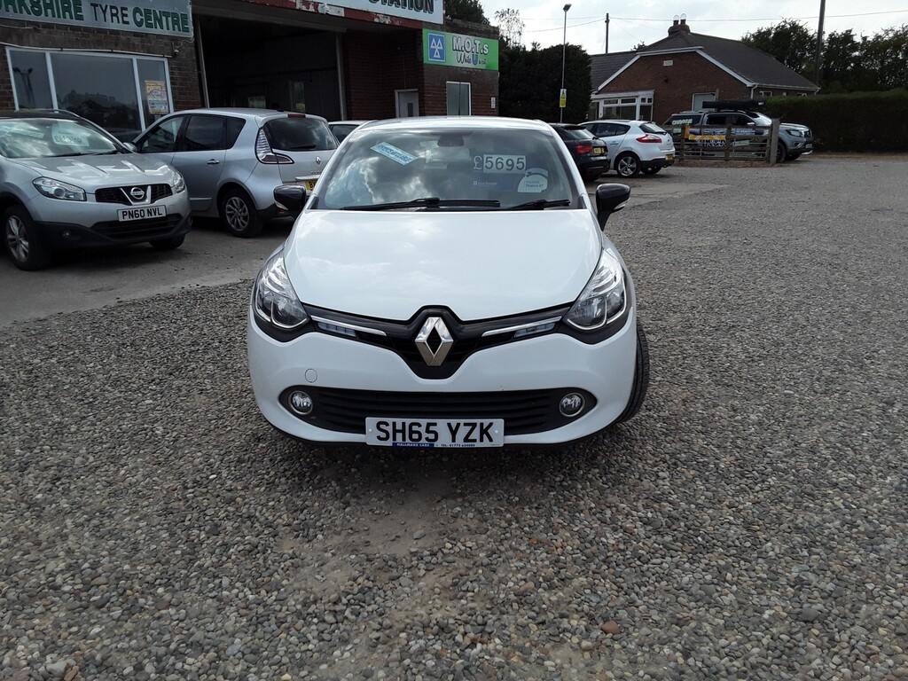 Renault Clio 1.2 Dynamique Nav 1.2 16V 75 White #2