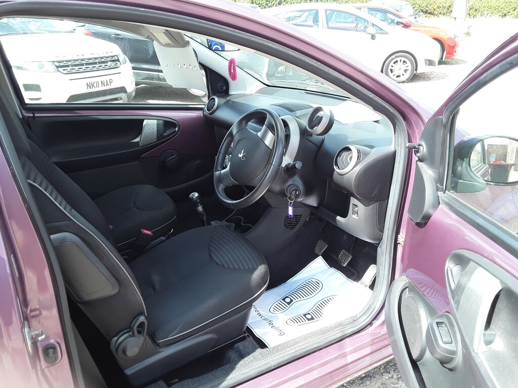 Peugeot 107 1.0 Active 68 Bhp Blue #9