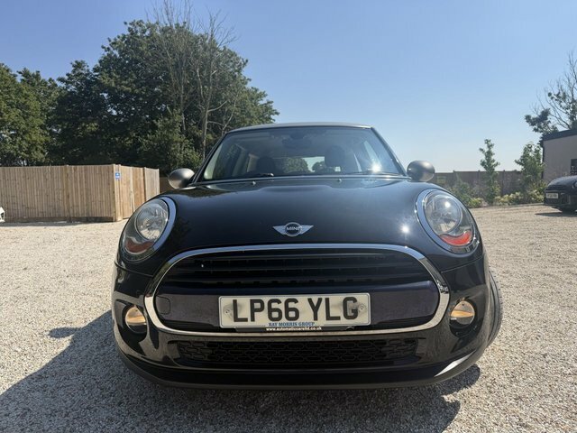 Mini Hatch 1.5 Cooper Seven Hatchback Euro 6 LP66YLG Black #2