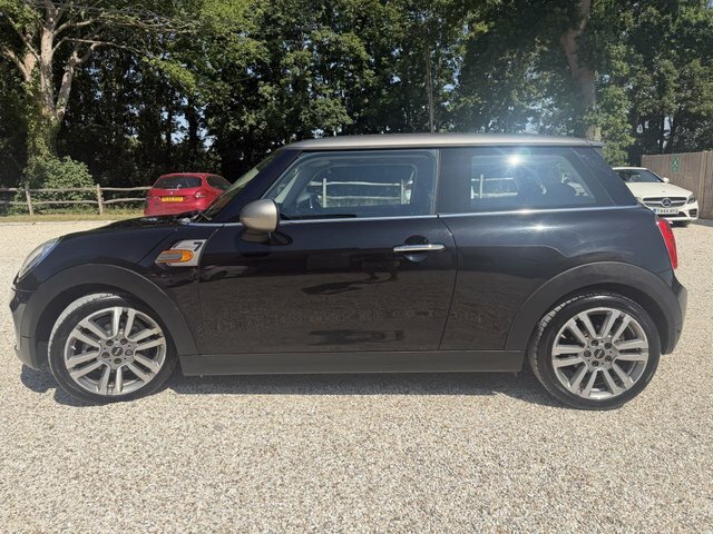 Mini Hatch 1.5 Cooper Seven Hatchback Euro 6 LP66YLG Black #5