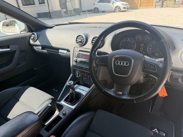Audi A3 1.6 Sportback Mpi Se Technik 101 Bhp Silver #9