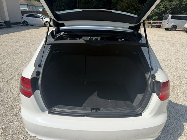 Audi A3 1.6 Sportback Mpi Se Technik 101 Bhp Silver #15