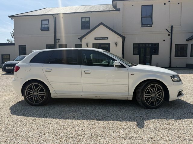 Audi A3 2.0 Tdi S Line Sportback Euro 5 White #4