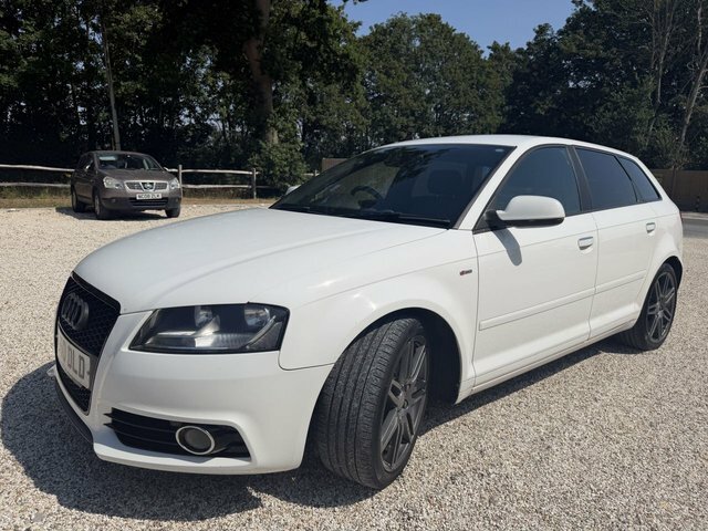 Audi A3 2.0 Tdi S Line Sportback Euro 5 White #3