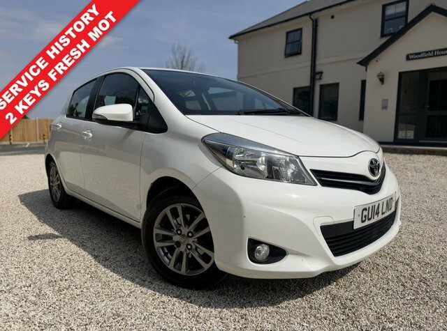 Toyota Yaris 1.33 Dual Vvt-i Icon Plus Hatchback Man White
