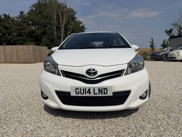 Toyota Yaris 1.33 Dual Vvt-i Icon Plus Hatchback Man White #2