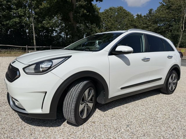 Kia Niro 1.6H Gdi 2 Suv Hybrid Dct Euro 6 S S FG67PZS White #3