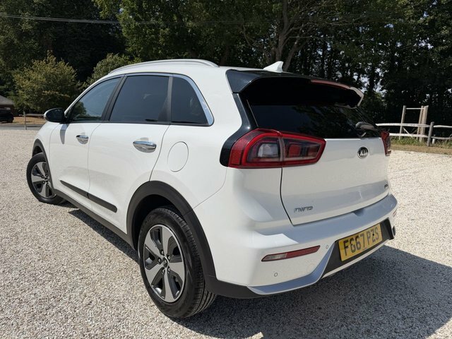 Kia Niro 1.6H Gdi 2 Suv Hybrid Dct Euro 6 S S FG67PZS White #6