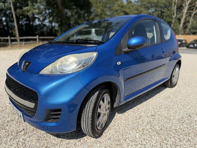 Peugeot 107 1.0 12V Urban Hatchback 2 Tronic Euro 4 Blue