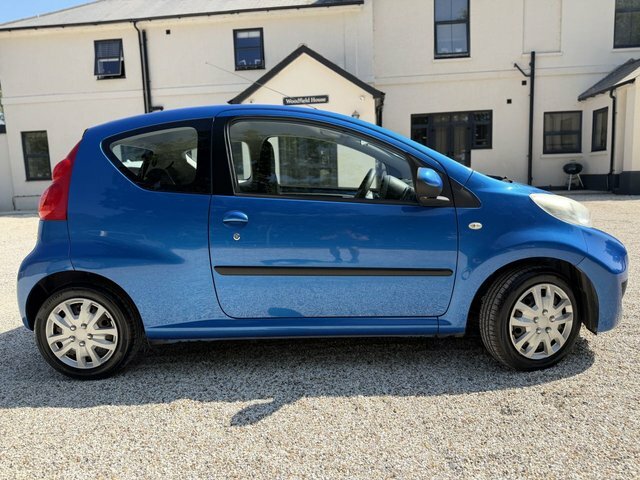 Peugeot 107 1.0 12V Urban Hatchback 2 Tronic Euro 4 Blue #6