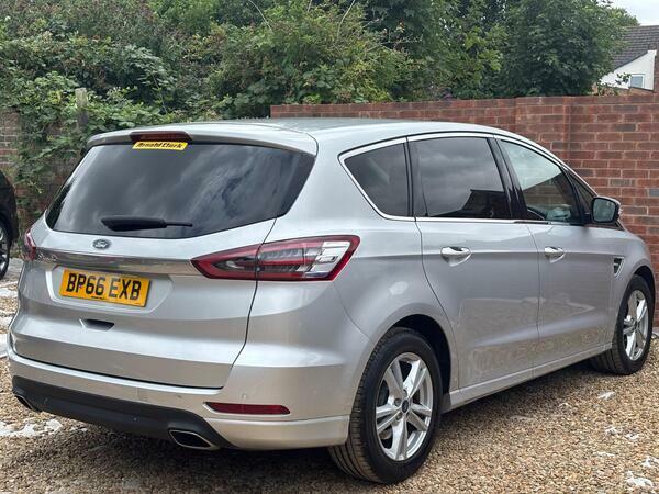 Ford S-Max 2.0T Ecoboost Titanium Sport Black #33