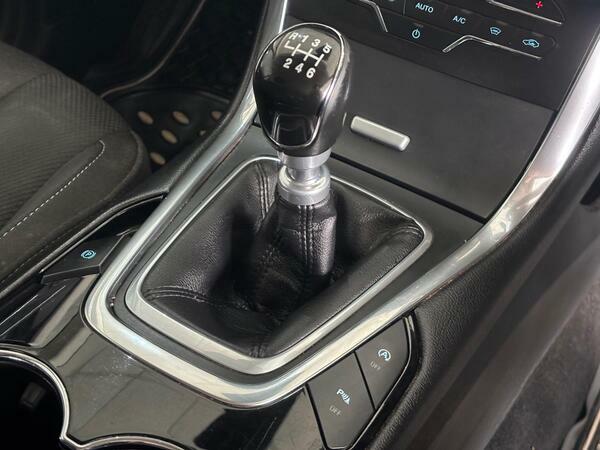 Ford S-Max 2.0T Ecoboost Titanium Sport Black #17