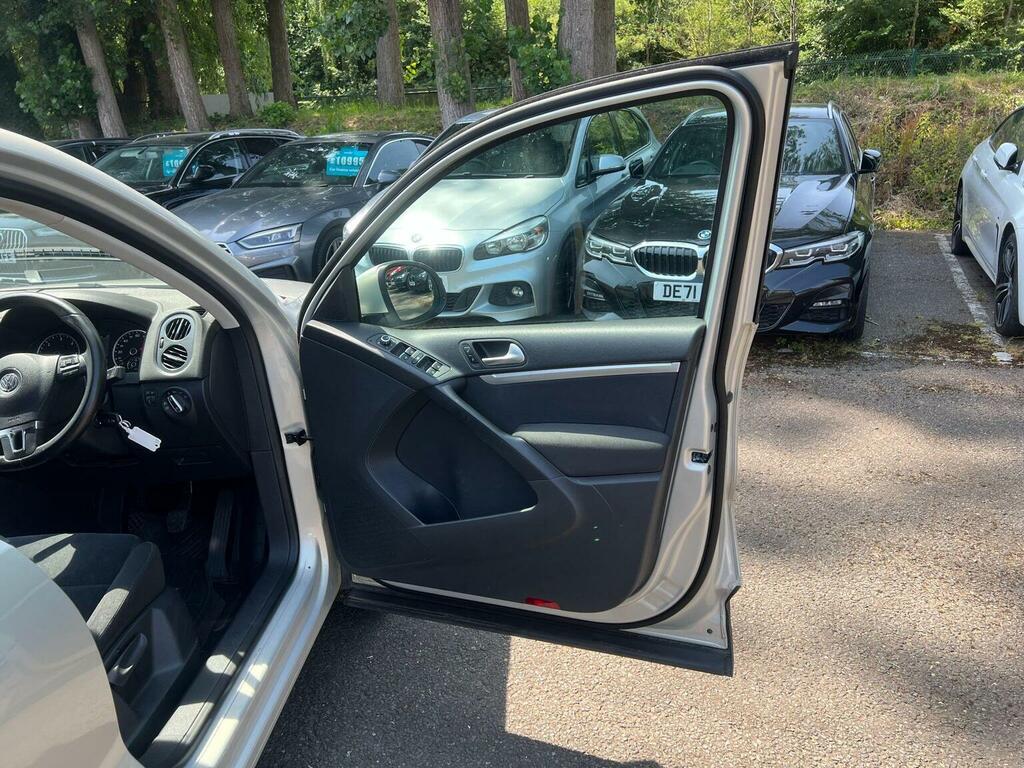 Volkswagen Tiguan R Line Tdi Bluemotion White #35