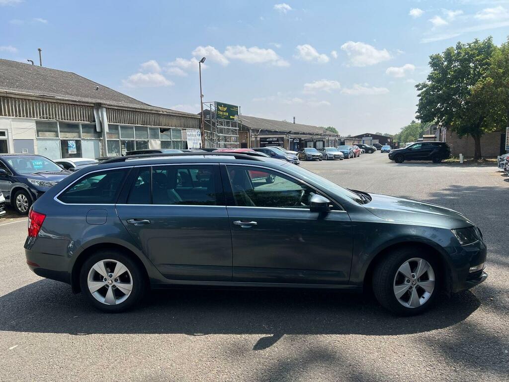 Skoda Octavia Estate 1.6 Tdi Se Technology Dsg Euro 6 Ss Grey #5