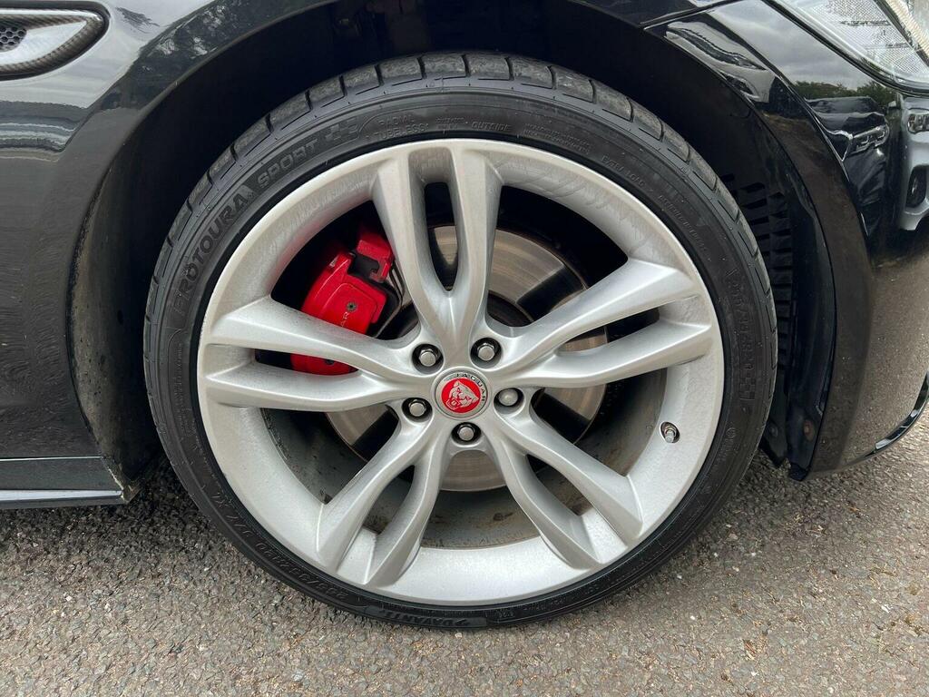 Jaguar XF 2.0D 180 Prestige Red #42