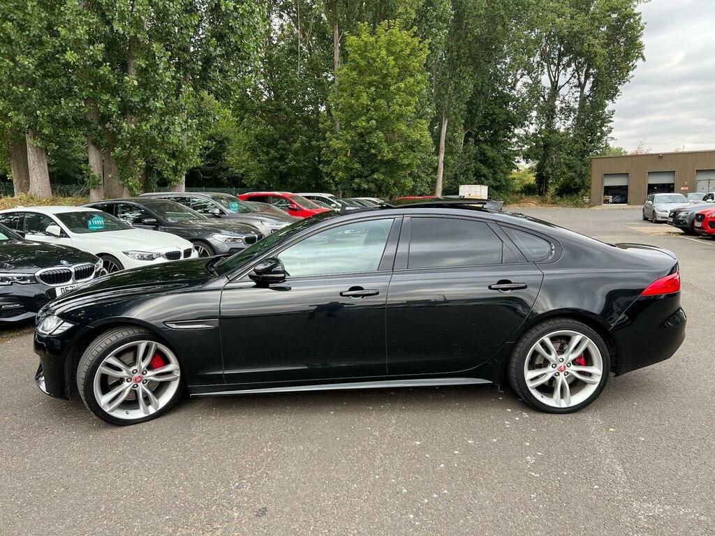 Jaguar XF 2.0D 180 Prestige Red #13