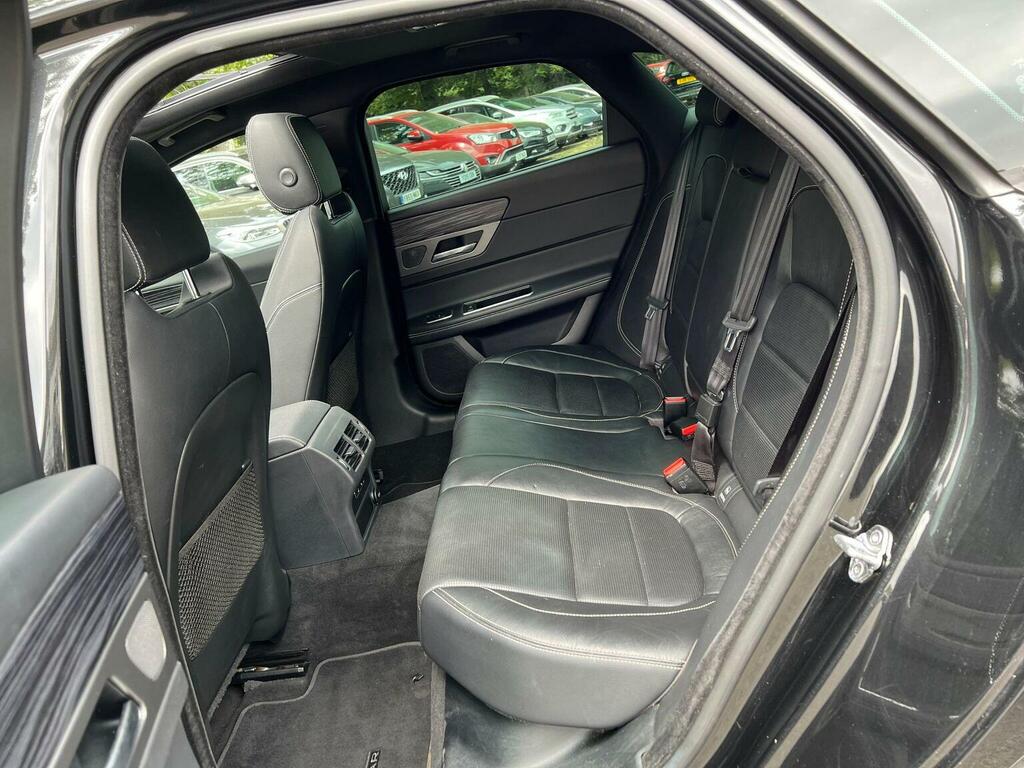 Jaguar XF 2.0D 180 Prestige Red #31