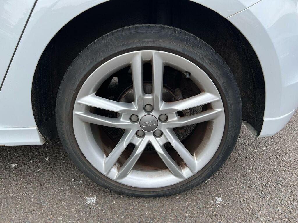 Audi A1 A1 Sportback Tdi Sport White #37
