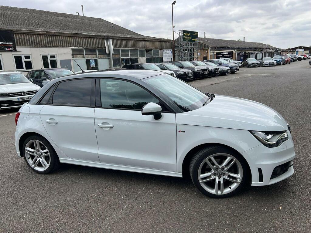 Audi A1 1.4 Tfsi S Line Sportback Euro 5 Ss White #4