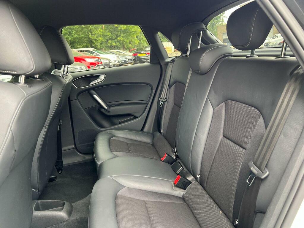 Audi A1 A1 Sportback Tdi Sport White #30