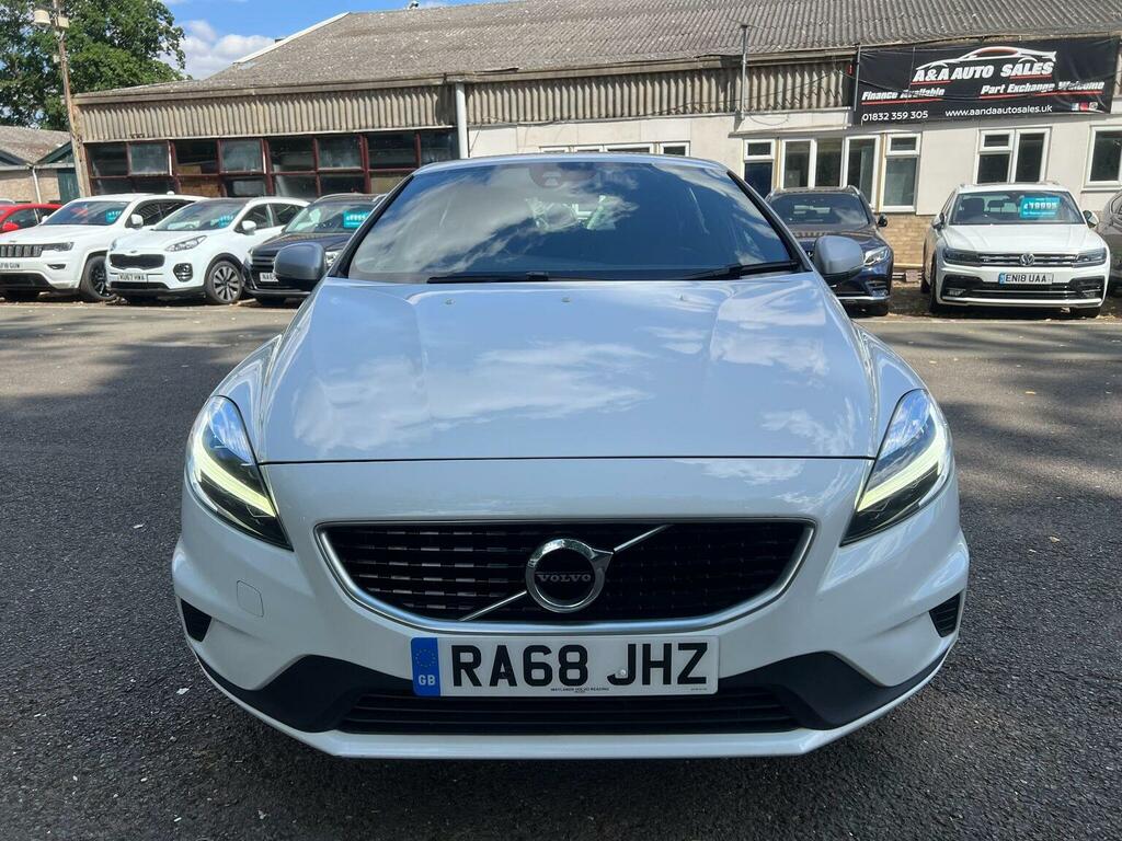 Volvo V40 2.0 T2 Gpf R-design Euro 6 Ss White #2