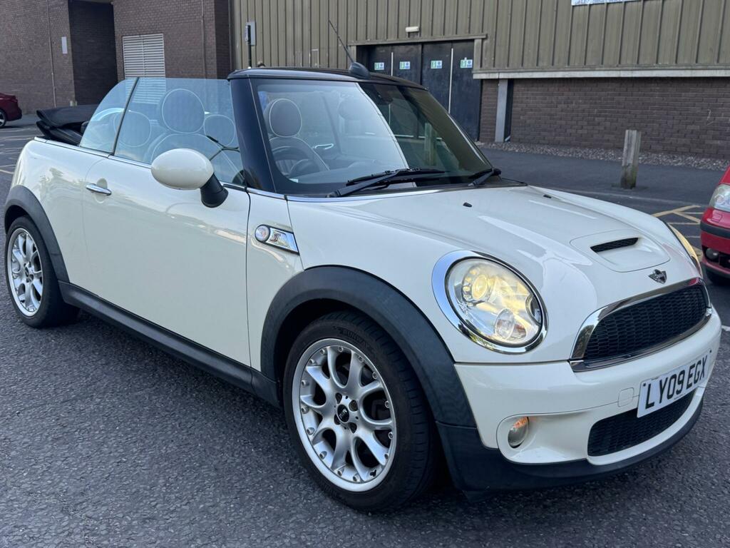 Mini Convertible Cooper S White #6