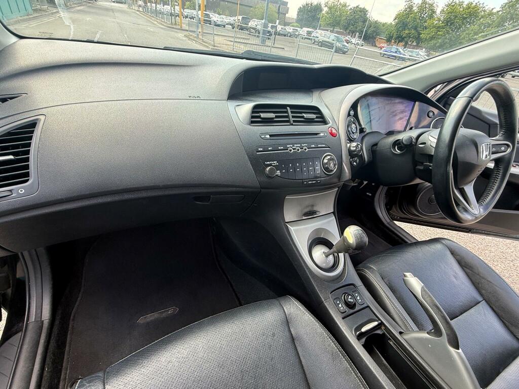 Honda Civic Hatchback 1.8 Silver #24