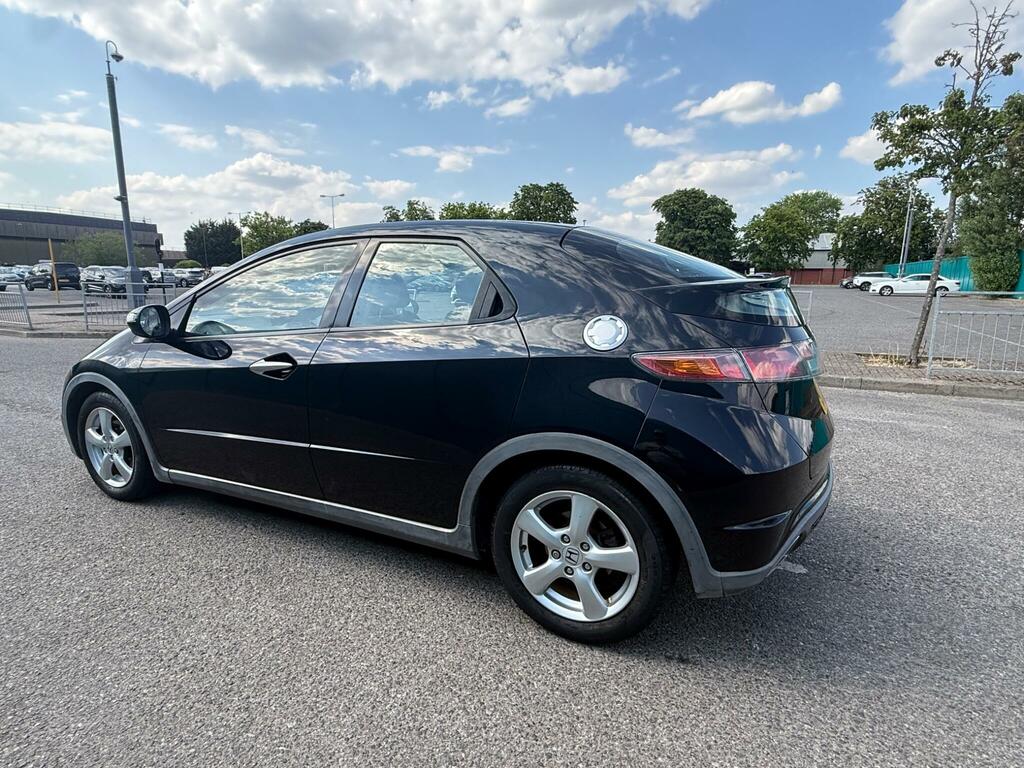 Honda Civic Hatchback 1.8 Silver #11
