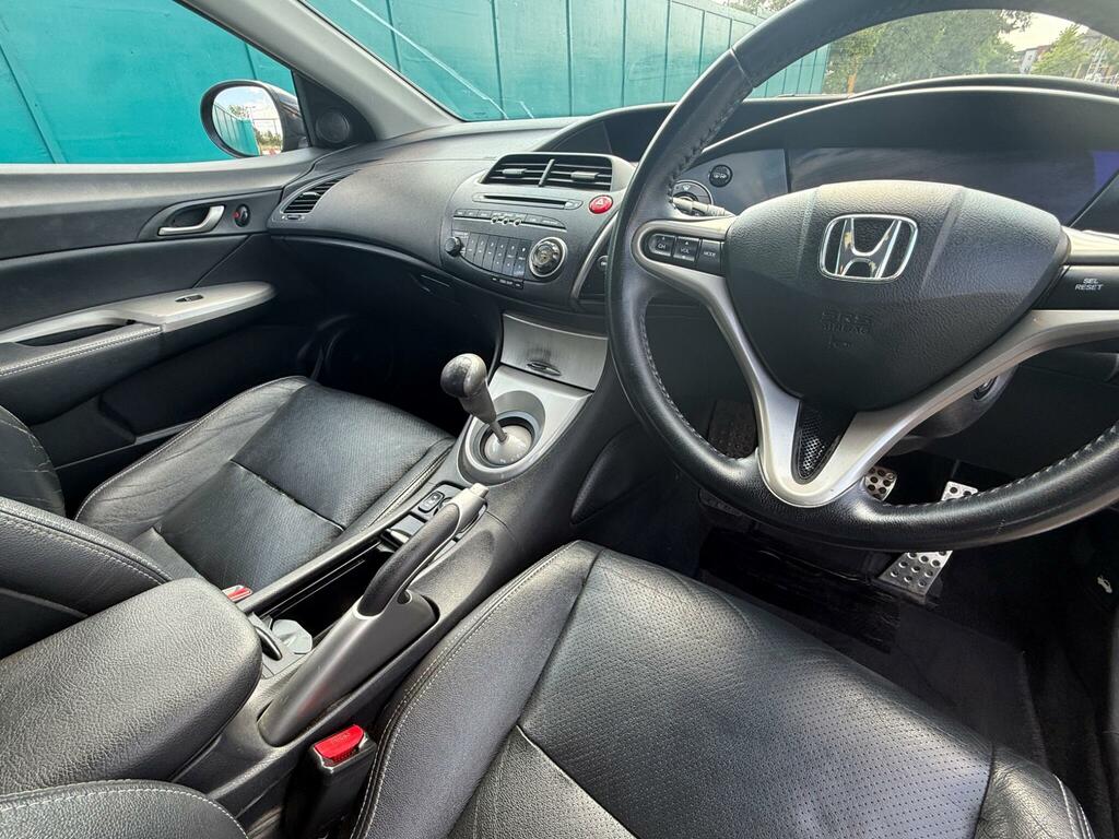 Honda Civic Hatchback 1.8 Silver #23