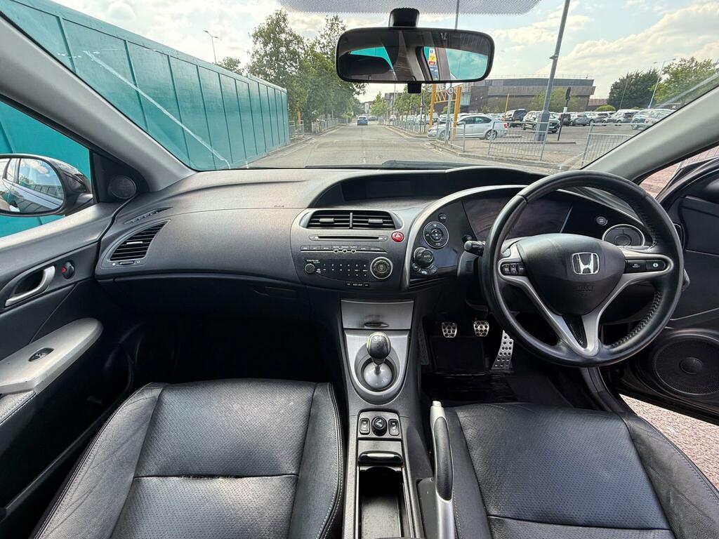 Honda Civic Hatchback 1.8 Silver #25
