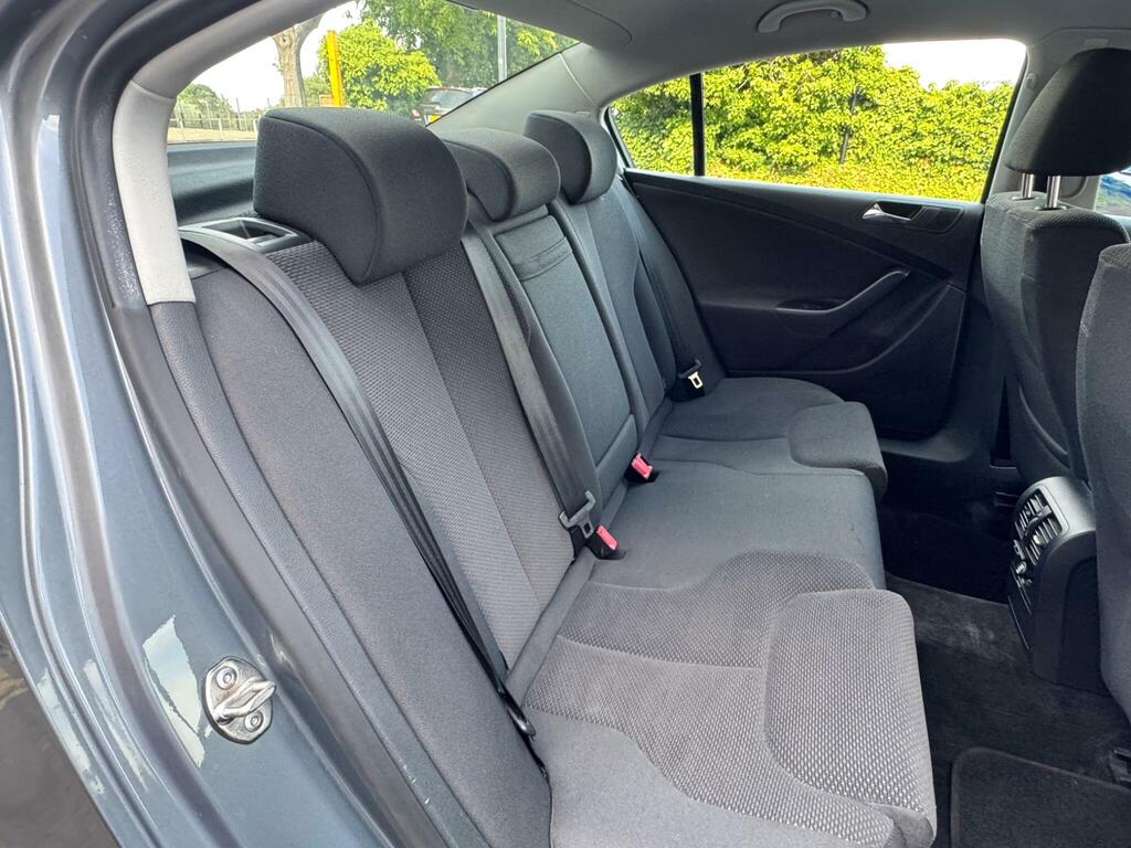 Volkswagen Passat Se Tdi 140 Silver #33