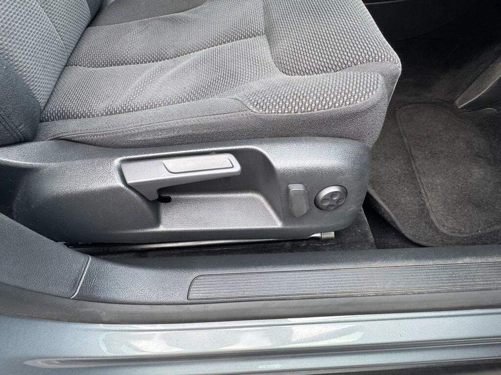 Volkswagen Passat Se Tdi 140 Silver #42