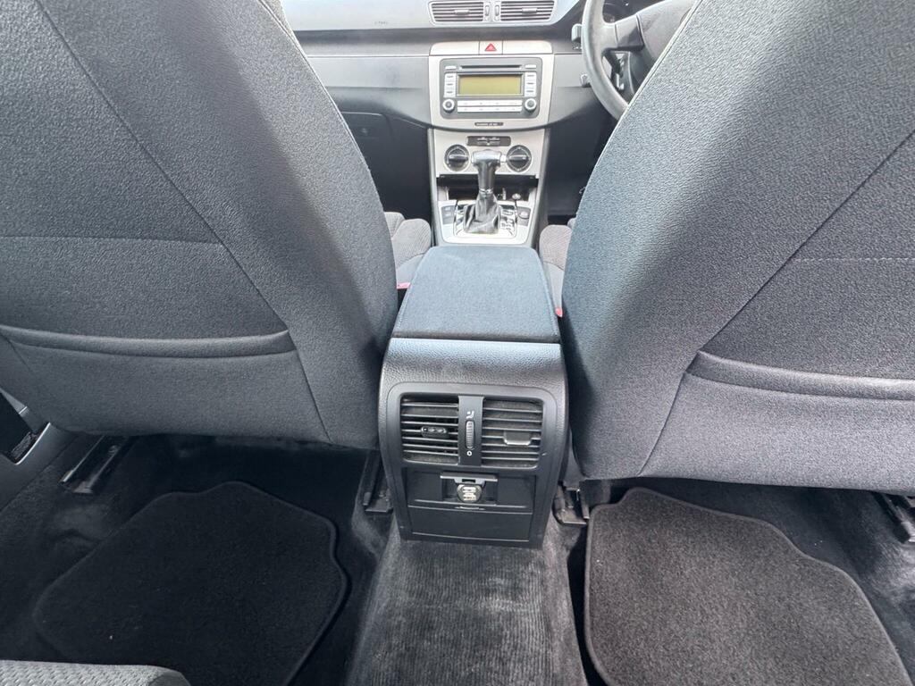 Volkswagen Passat Se Tdi 140 Silver #25