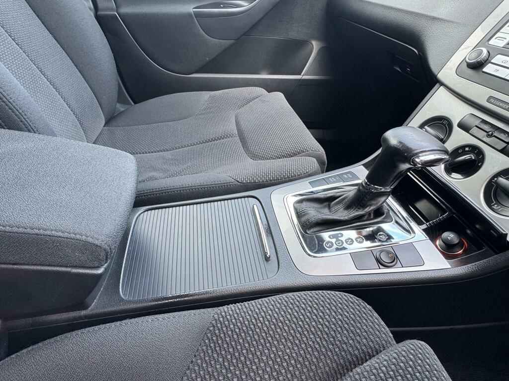 Volkswagen Passat Se Tdi 140 Silver #46