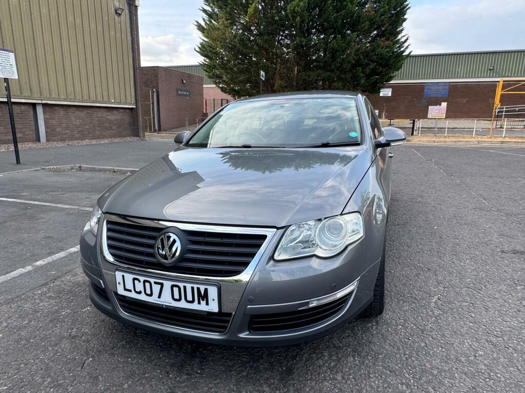 Volkswagen Passat Se Grey #2