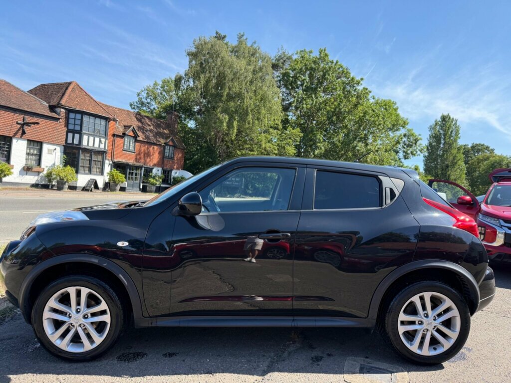 Nissan Juke 1.6 Acenta Premium Euro 5 Ss Black #4