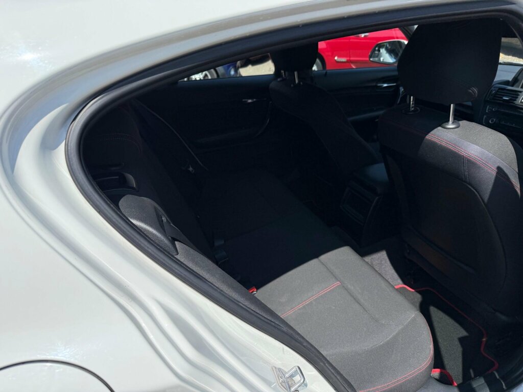 BMW 1 Series Hatchback Black #22