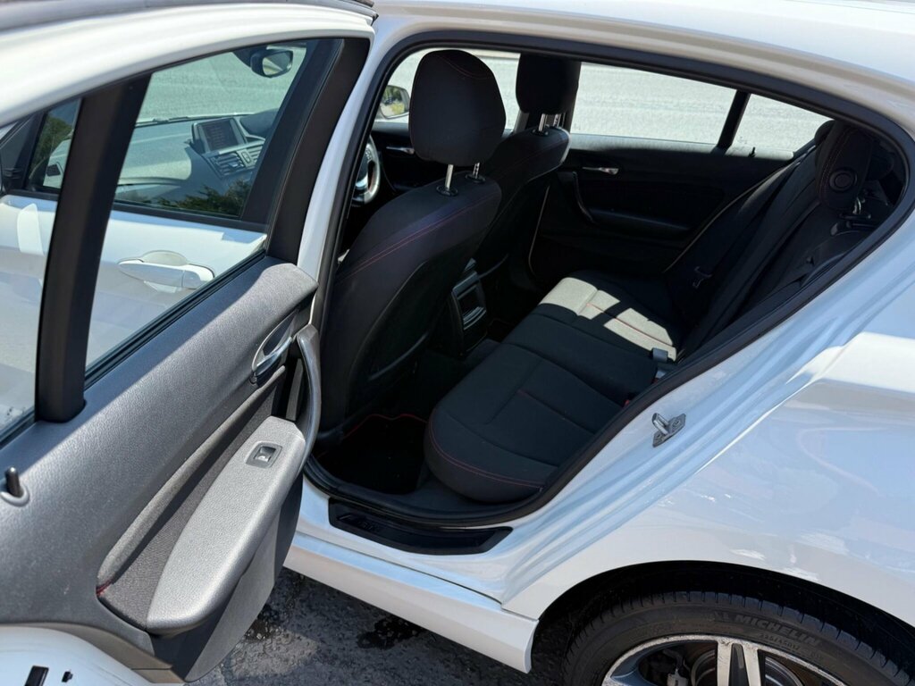 BMW 1 Series Hatchback Black #19