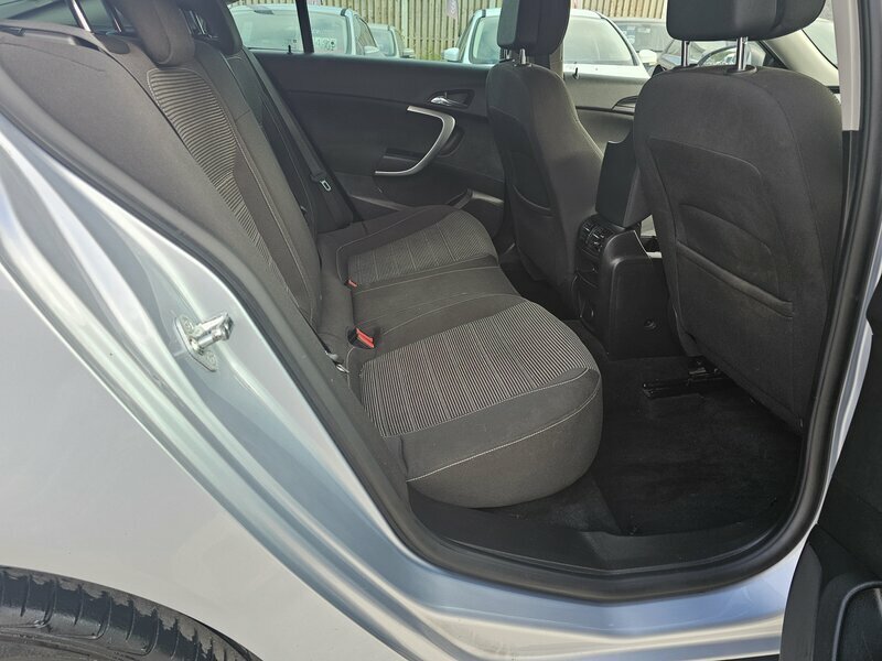 Vauxhall Insignia 2.0 Elite Nav Cdti 160 Bhp White #21