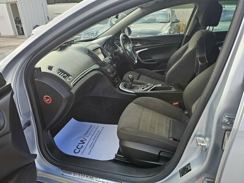 Vauxhall Insignia 2.0 Elite Nav Cdti 160 Bhp White #28